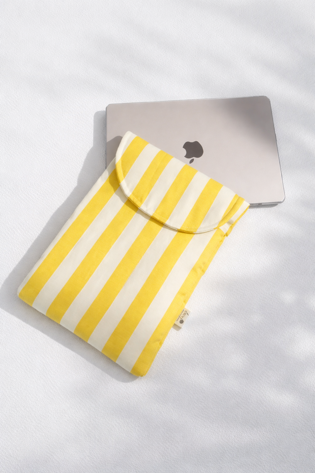 Laptop case waterproof
