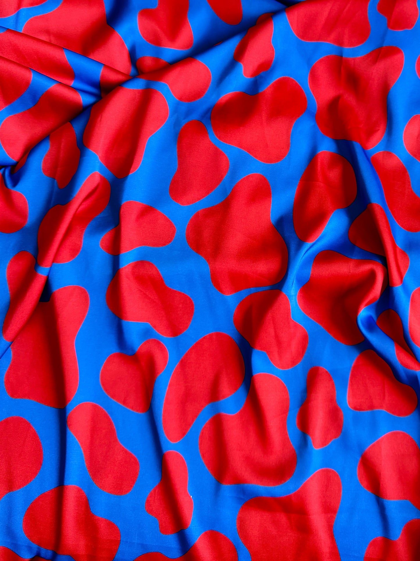 Robe-Red